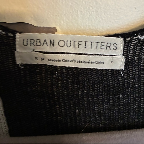 Urban Outfitters-SOLD OUT “Talia” Small B/W Checkered Knit Button-front Tank - Picture 6 of 7